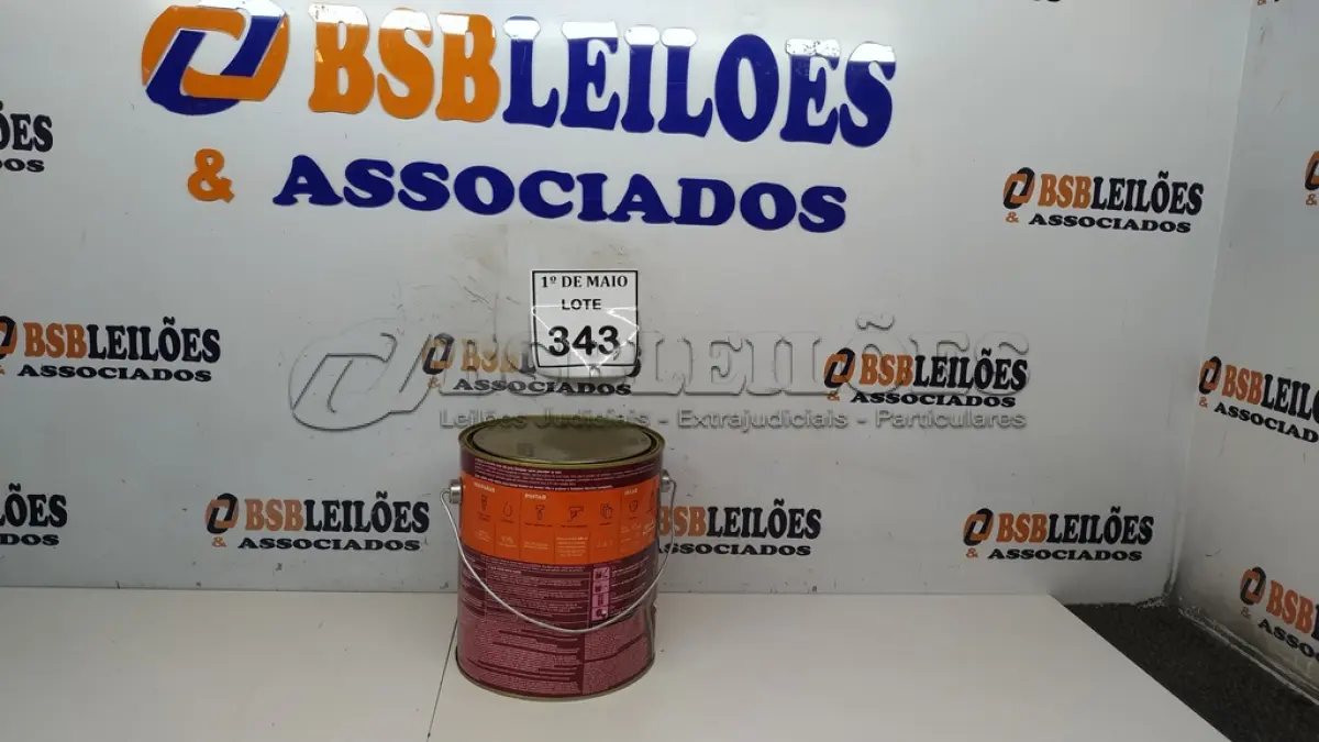 LOTE 343 - 01 LATA DE TINTA ESMALTE PARA MADEIRA E METAIS SUVINIL VERMELHO 3,6L. (NO ESTADO) ATENÇÃO! FAZER A VISITAÇÃO ANTES DE ARREMATAR, NÃO SABEMOS SE FUNCIONA. LEILÃO NÃO TEM GARANTIA E NEM DEVOLUÇÃO, SUJEITO A POSSÍVEIS AVARIAS VISÍVEIS/OCULTAS E/OU AUSÊNCIA DE COMPONENTES.