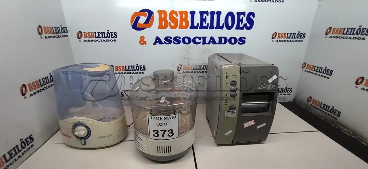 LOTE 373 - 01 IMPRESSORA DE ETIQUETAS MARCA ZEBRA COM AVARIAS E 02 UMIDIFICADORES DE AMBIENTE. (NO ESTADO) ATENÇÃO! FAZER A VISITAÇÃO ANTES DE ARREMATAR, NÃO SABEMOS SE FUNCIONA. LEILÃO NÃO TEM GARANTIA E NEM DEVOLUÇÃO, SUJEITO A POSSÍVEIS AVARIAS VISÍVEIS/OCULTAS E/OU AUSÊNCIA DE COMPONENTES.