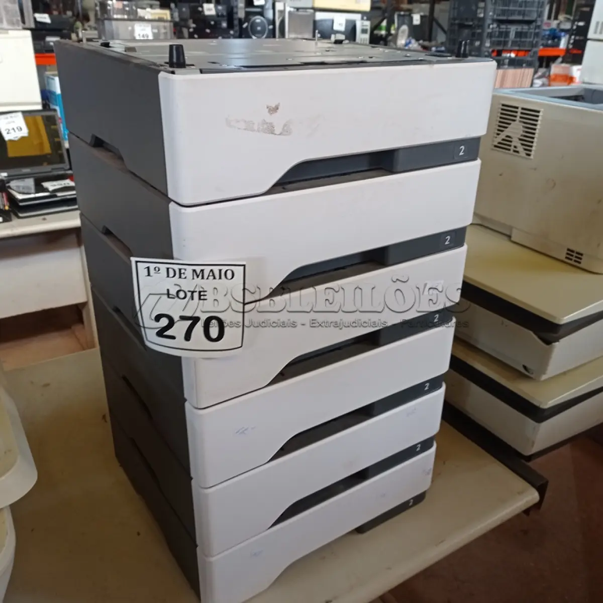 LOTE 270 - 06 GAVETAS PARA IMPRESSORA. (NO ESTADO) ATENÇÃO! FAZER A VISITAÇÃO ANTES DE ARREMATAR, NÃO SABEMOS SE FUNCIONA. LEILÃO NÃO TEM GARANTIA E NEM DEVOLUÇÃO, SUJEITO A POSSÍVEIS AVARIAS VISÍVEIS/OCULTAS E/OU AUSÊNCIA DE COMPONENTES.