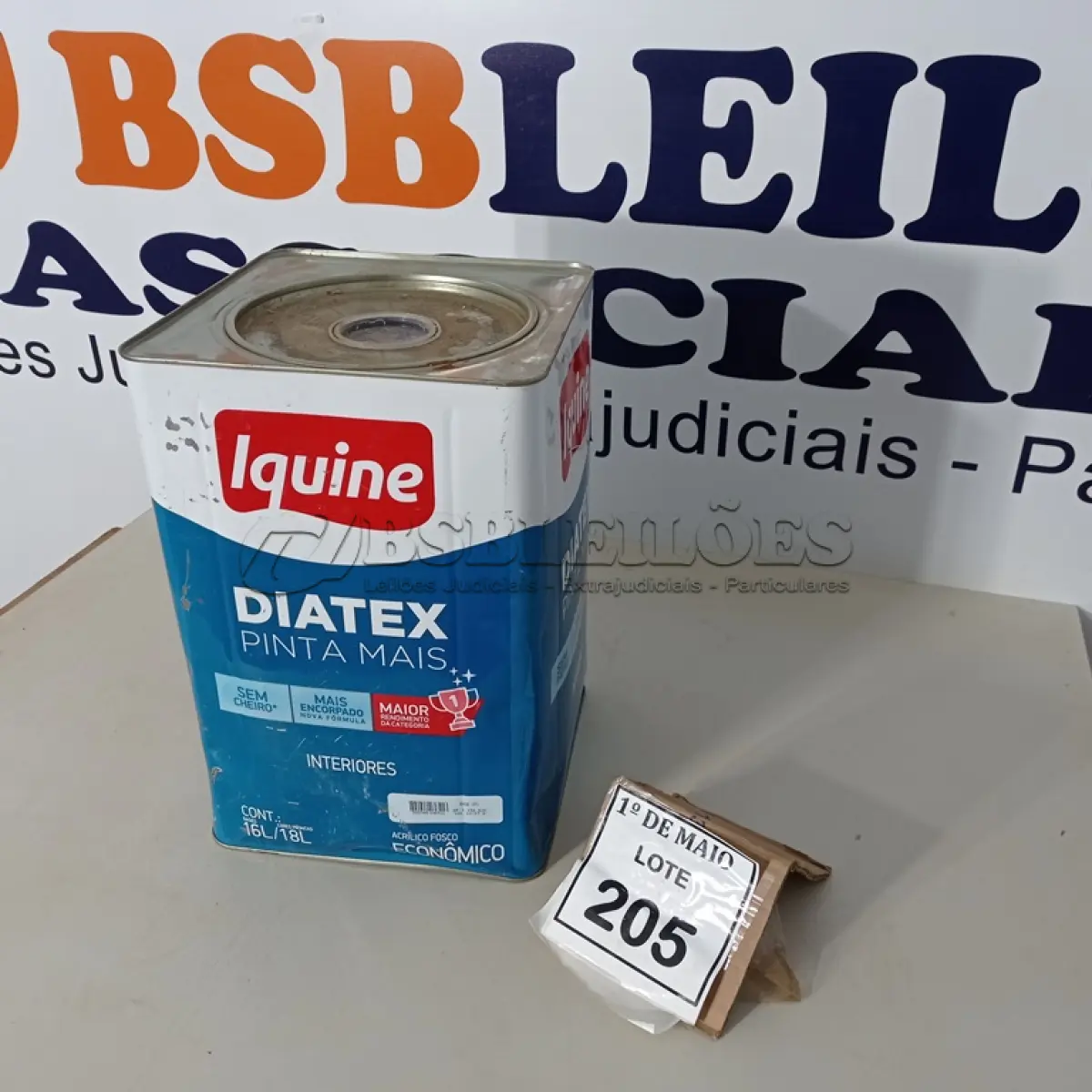 LOTE 205 - 01 LATA DE TINTA PARA INTERIORES DE 16/18 BRANCO BASE P MARCA IQUINE DIATEX. (NOVO)(NO ESTADO) ATENÇÃO! FAZER A VISITAÇÃO ANTES DE ARREMATAR, NÃO SABEMOS SE FUNCIONA. LEILÃO NÃO TEM GARANTIA E NEM DEVOLUÇÃO, SUJEITO A POSSÍVEIS AVARIAS VISÍVEIS/OCULTAS E/OU AUSÊNCIA DE COMPONENTES.