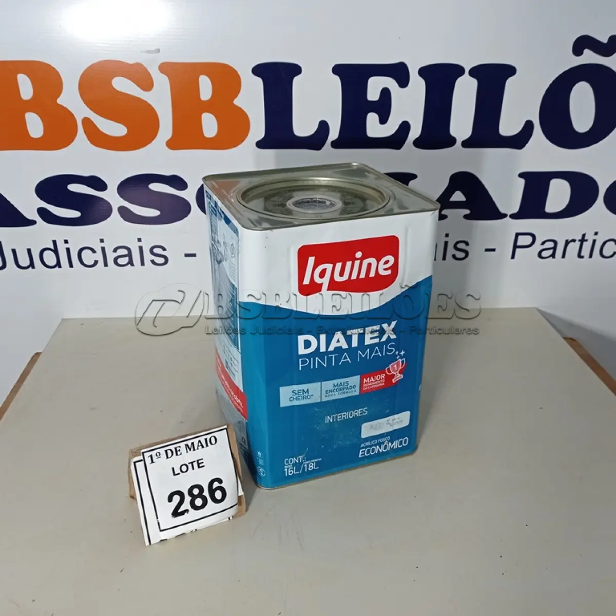 LOTE 286 - 01 LATA DE TINTA PARA INTERIORES IQUINE DIATEX BASE P ACRÍLICO FOSCO 18 L. (NOVO) (NO ESTADO) ATENÇÃO! FAZER A VISITAÇÃO ANTES DE ARREMATAR, NÃO SABEMOS SE FUNCIONA. LEILÃO NÃO TEM GARANTIA E NEM DEVOLUÇÃO, SUJEITO A POSSÍVEIS AVARIAS VISÍVEIS/OCULTAS E/OU AUSÊNCIA DE COMPONENTES.