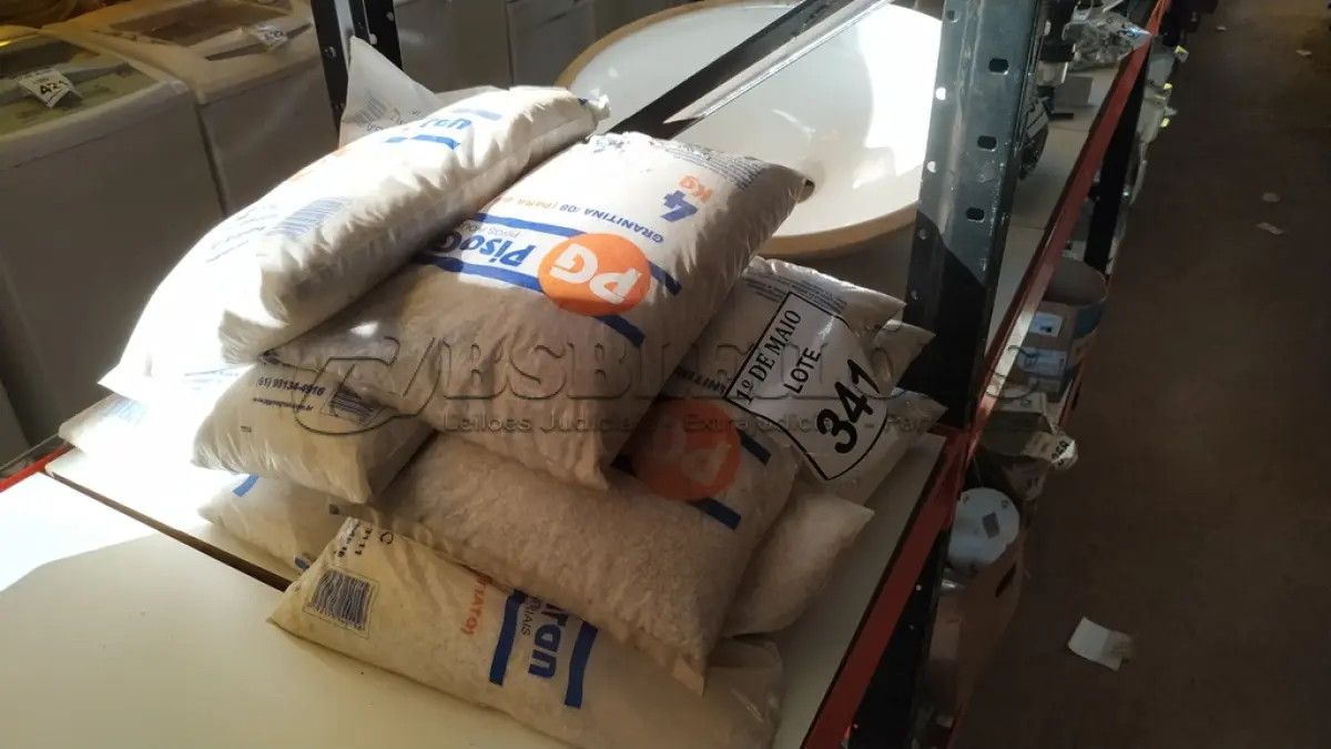 LOTE 341 - 10 PACOTES DE GRANITINA/08 PARA GRAFIADO COM 4KG CADA. (NO ESTADO) ATENÇÃO! FAZER A VISITAÇÃO ANTES DE ARREMATAR, NÃO SABEMOS SE FUNCIONA. LEILÃO NÃO TEM GARANTIA E NEM DEVOLUÇÃO, SUJEITO A POSSÍVEIS AVARIAS VISÍVEIS/OCULTAS E/OU AUSÊNCIA DE COMPONENTES.