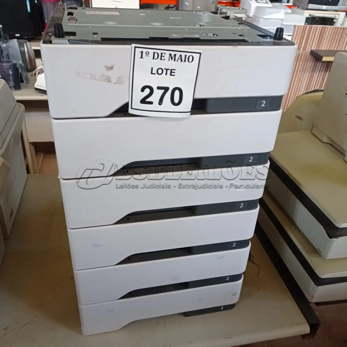 LOTE 270 - 06 GAVETAS PARA IMPRESSORA. (NO ESTADO) ATENÇÃO! FAZER A VISITAÇÃO ANTES DE ARREMATAR, NÃO SABEMOS SE FUNCIONA. LEILÃO NÃO TEM GARANTIA E NEM DEVOLUÇÃO, SUJEITO A POSSÍVEIS AVARIAS VISÍVEIS/OCULTAS E/OU AUSÊNCIA DE COMPONENTES.