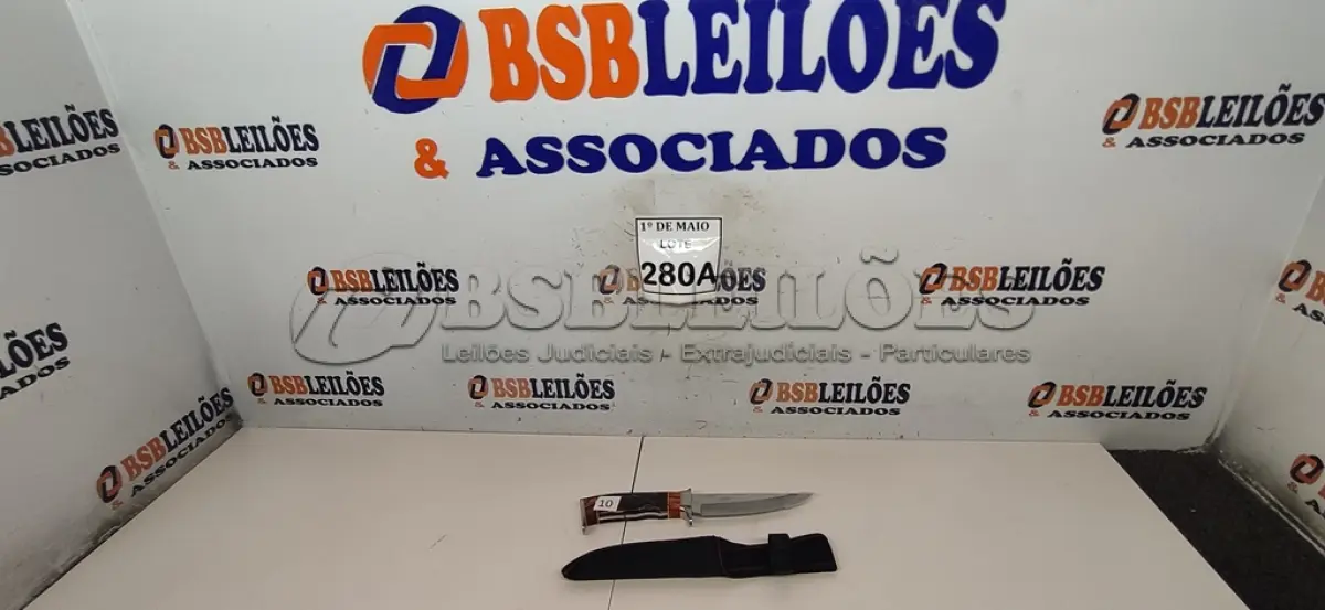 LOTE 280 - 01 FACA IMPORTADA AÇO INOXIDÁVEL CABO EM RESINA   FULL TANG BAINHA DE NYLON TAMANHO TOTAL 27CM PESO 288G JÁ AFIADA   
