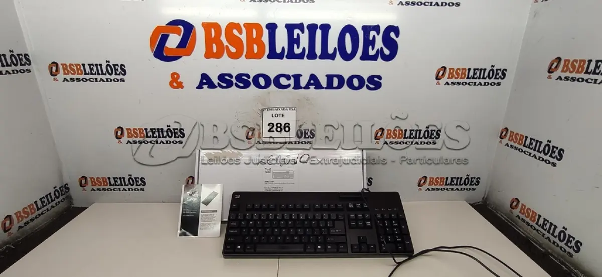 LOTE 286 - 01 TECLADO PARA COMPUTADORE. (NO ESTADO EM QUE SE ENCONTRA. SUJEITO A AVARIAS OCULTAS/VISÍVEIS.)