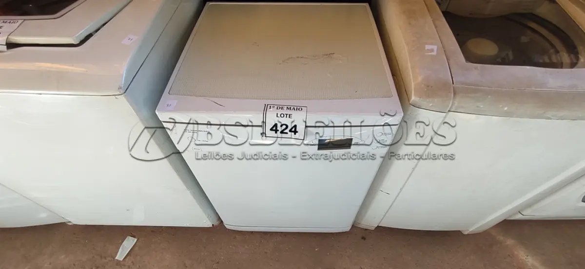 LOTE 424 - 01 LAVA LOUÇAS MARCA BRASTEMP COM AVARIAS 220V. (NO ESTADO) ATENÇÃO! FAZER A VISITAÇÃO ANTES DE ARREMATAR, NÃO SABEMOS SE FUNCIONA. LEILÃO NÃO TEM GARANTIA E NEM DEVOLUÇÃO, SUJEITO A POSSÍVEIS AVARIAS VISÍVEIS/OCULTAS E/OU AUSÊNCIA DE COMPONENTES.