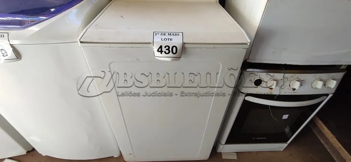 LOTE 430 - 01 MÁQUINA DE LAVAR 5KG MARCA BRASTEMP 220V. (NO ESTADO) ATENÇÃO! FAZER A VISITAÇÃO ANTES DE ARREMATAR, NÃO SABEMOS SE FUNCIONA. LEILÃO NÃO TEM GARANTIA E NEM DEVOLUÇÃO, SUJEITO A POSSÍVEIS AVARIAS VISÍVEIS/OCULTAS E/OU AUSÊNCIA DE COMPONENTES.