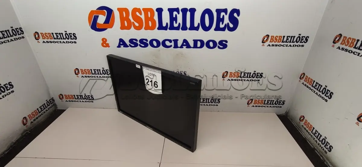 LOTE 216 - 01 MONITOR SAMSUNG 04J4HCLMA01150B. (NO ESTADO EM QUE SE ENCONTRA. SUJEITO A AVARIAS OCULTAS/VISÍVEIS.)