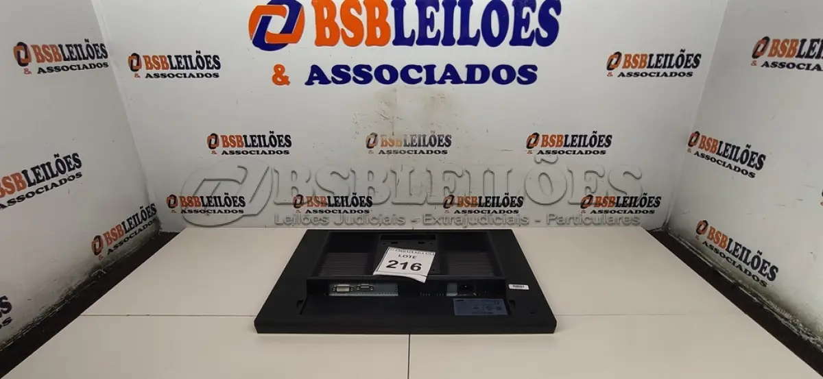 LOTE 216 - 01 MONITOR SAMSUNG 04J4HCLMA01150B. (NO ESTADO EM QUE SE ENCONTRA. SUJEITO A AVARIAS OCULTAS/VISÍVEIS.)