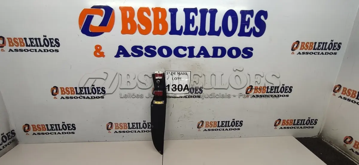 LOTE 130 - 01 FACA IMPORTADA AÇO INOXIDÁVEL CABO EM MADEIRA FULL TANG BAINHA DE NYLON TAMANHO TOTAL 30CM PESO340 JÁ AFIADO PREÇO SUGERIDO INICIAL   (NOVO) (NO ESTADO) ATENÇÃO! FAZER A VISITAÇÃO ANTES DE ARREMATAR, NÃO SABEMOS SE FUNCIONA. LEILÃO NÃO TEM GARANTIA E NEM DEVOLUÇÃO, SUJEITO A POSSÍVEIS AVARIAS VISÍVEIS/OCULTAS E/OU AUSÊNCIA DE COMPONENTES.