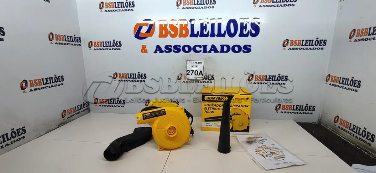 LOTE 270 - 01 ASPIRADOR/SOPRADOR 220 V.  (NOVO) (NO ESTADO) ATENÇÃO! FAZER A VISITAÇÃO ANTES DE ARREMATAR, NÃO SABEMOS SE FUNCIONA. LEILÃO NÃO TEM GARANTIA E NEM DEVOLUÇÃO, SUJEITO A POSSÍVEIS AVARIAS VISÍVEIS/OCULTAS E/OU AUSÊNCIA DE COMPONENTES.