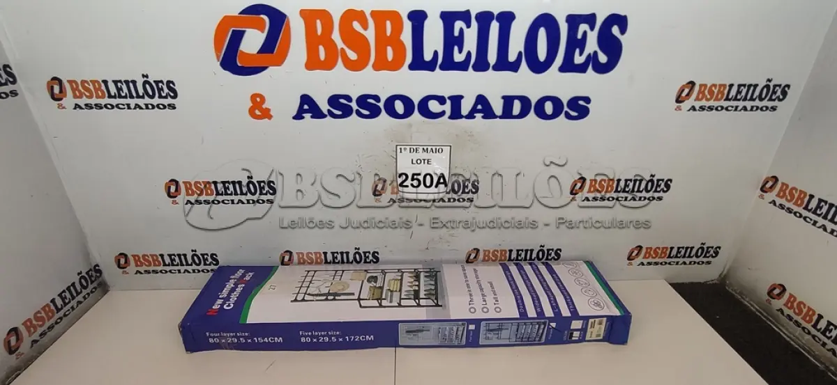 LOTE 250 - 01 SAPATEIRA ARARA 16 PARES DE SAPATOS COM PORTA OBJETOS 8 GANCHOS PRATELEIRA 4 ANDARES TAMANHO 172ACM 80LCM 29.5ECM  (NOVO) (NO ESTADO) ATENÇÃO! FAZER A VISITAÇÃO ANTES DE ARREMATAR, NÃO SABEMOS SE FUNCIONA. LEILÃO NÃO TEM GARANTIA E NEM DEVOLUÇÃO, SUJEITO A POSSÍVEIS AVARIAS VISÍVEIS/OCULTAS E/OU AUSÊNCIA DE COMPONENTES.