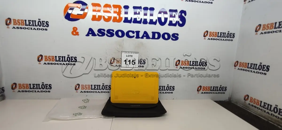 LOTE 115 - 01 TABLET SEM FONTE COM CASE MARCA POSITIVO. (NO ESTADO) ATENÇÃO! FAZER A VISITAÇÃO ANTES DE ARREMATAR, NÃO SABEMOS SE FUNCIONA, LEILÃO NÃO TEM GARANTIA E NEM DEVOLUÇÃO, SUJEITO A POSSÍVEIS AVARIAS VISÍVEIS/OCULTAS E/OU AUSÊNCIA DE COMPONENTES.