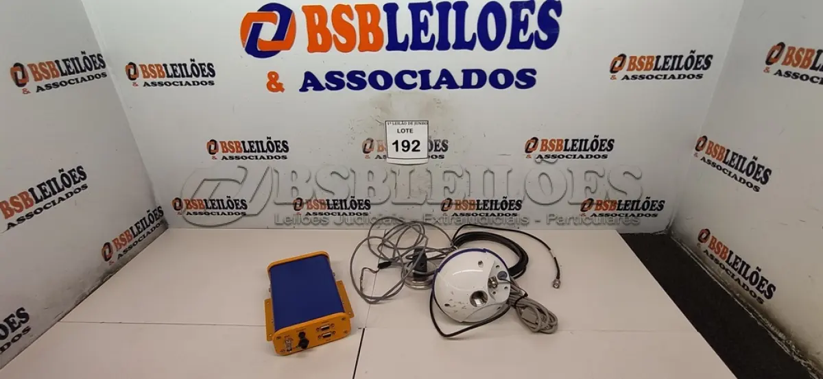 LOTE 192 - 01 CSI WIRELESS MODELO DGPS MAX. (NO ESTADO) ATENÇÃO! FAZER A VISITAÇÃO ANTES DE ARREMATAR, NÃO SABEMOS SE FUNCIONA, LEILÃO NÃO TEM GARANTIA E NEM DEVOLUÇÃO, SUJEITO A POSSÍVEIS AVARIAS VISÍVEIS/OCULTAS E/OU AUSÊNCIA DE COMPONENTES.