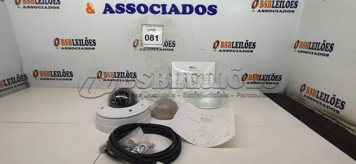 LOTE 081 - 01 CÂMERA DE SEGURANÇA DOME AXIS P3343-VE 12MM. (NO ESTADO) ATENÇÃO! FAZER A VISITAÇÃO ANTES DE ARREMATAR, NÃO SABEMOS SE FUNCIONA, LEILÃO NÃO TEM GARANTIA E NEM DEVOLUÇÃO, SUJEITO A POSSÍVEIS AVARIAS VISÍVEIS/OCULTAS E/OU AUSÊNCIA DE COMPONENTES.