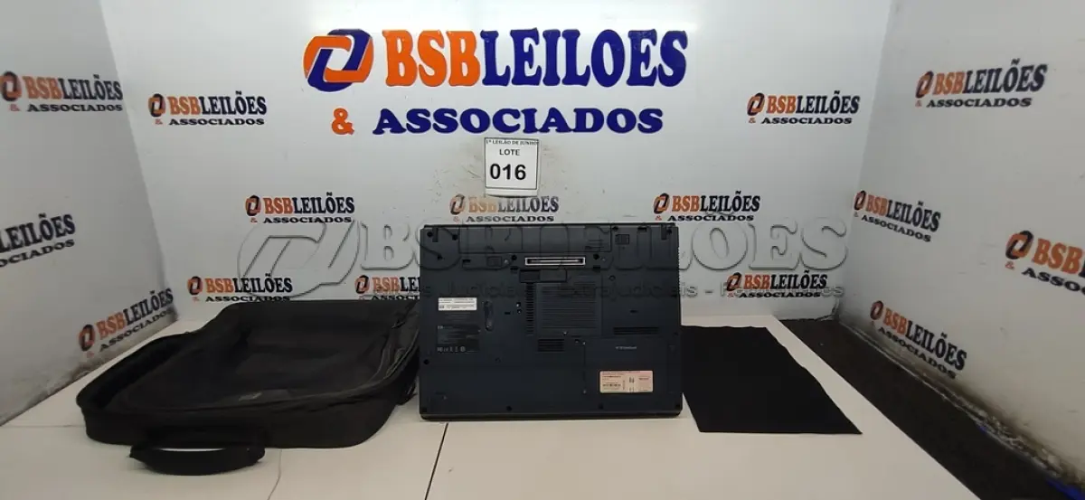 LOTE 016 - 01 NOTEBOOK COMPAQ 6710B MARCA HP SEM FONTE COM CASE. (NO ESTADO) ATENÇÃO! FAZER A VISITAÇÃO ANTES DE ARREMATAR, NÃO SABEMOS SE FUNCIONA, LEILÃO NÃO TEM GARANTIA E NEM DEVOLUÇÃO, SUJEITO A POSSÍVEIS AVARIAS VISÍVEIS/OCULTAS E/OU AUSÊNCIA DE COMPONENTES.