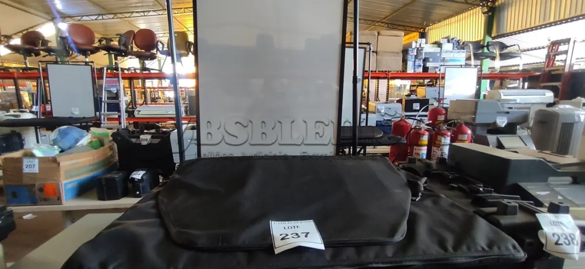 LOTE 237 - 01 KIT CENÁRIO BIOMÉTRICO. (NO ESTADO) ATENÇÃO! FAZER A VISITAÇÃO ANTES DE ARREMATAR, NÃO SABEMOS SE FUNCIONA, LEILÃO NÃO TEM GARANTIA E NEM DEVOLUÇÃO, SUJEITO A POSSÍVEIS AVARIAS VISÍVEIS/OCULTAS E/OU AUSÊNCIA DE COMPONENTES.