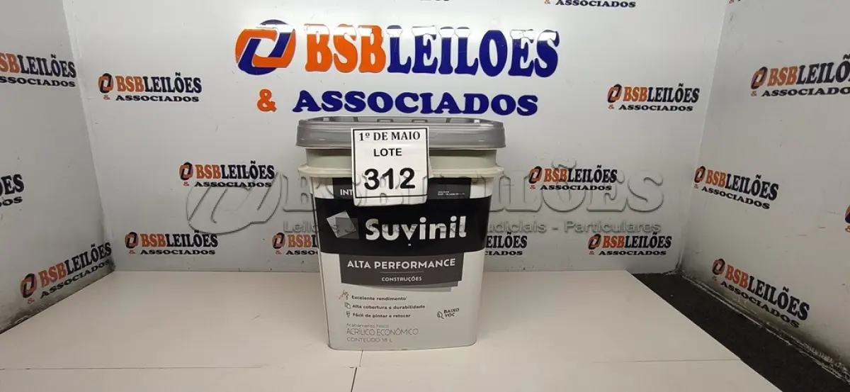 LOTE 312 - 01 BALDE DE TINTA SUVINIL INTERIORES FOSCOS 18L NA COR FOSCO BRANCO. VENCIMENTO 10/2027 (NOVO) (NO ESTADO) ATENÇÃO! FAZER A VISITAÇÃO ANTES DE ARREMATAR, NÃO SABEMOS SE FUNCIONA. LEILÃO NÃO TEM GARANTIA E NEM DEVOLUÇÃO, SUJEITO A POSSÍVEIS AVARIAS VISÍVEIS/OCULTAS E/OU AUSÊNCIA DE COMPONENTES.
