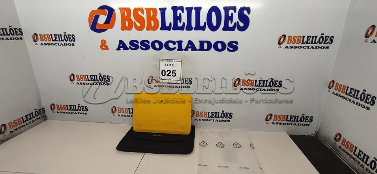 LOTE 025 - 01 TABLET SEM FONTE COM CASE MARCA POSITIVO. ATENÇÃO! FAZER A VISITAÇÃO ANTES DE ARREMATAR, NÃO SABEMOS SE FUNCIONA, LEILÃO NÃO TEM GARANTIA E NEM DEVOLUÇÃO, SUJEITO A POSSÍVEIS AVARIAS VISÍVEIS/OCULTAS E/OU AUSÊNCIA DE COMPONENTES.