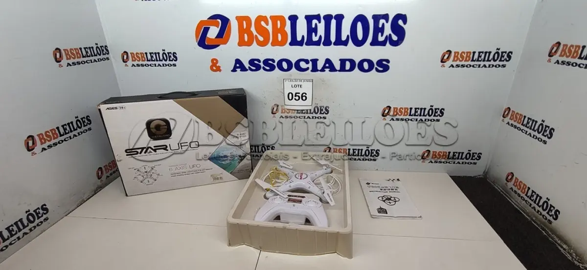LOTE 056 - 01 DRONE SUPER 360. (NO ESTADO) ATENÇÃO! FAZER A VISITAÇÃO ANTES DE ARREMATAR, NÃO SABEMOS SE FUNCIONA, LEILÃO NÃO TEM GARANTIA E NEM DEVOLUÇÃO, SUJEITO A POSSÍVEIS AVARIAS VISÍVEIS/OCULTAS E/OU AUSÊNCIA DE COMPONENTES.