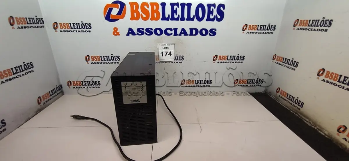 LOTE 174 - 01 NOBREAK MODELO 1684VA MARCA DAKER. (NO ESTADO) ATENÇÃO! FAZER A VISITAÇÃO ANTES DE ARREMATAR, NÃO SABEMOS SE FUNCIONA, LEILÃO NÃO TEM GARANTIA E NEM DEVOLUÇÃO, SUJEITO A POSSÍVEIS AVARIAS VISÍVEIS/OCULTAS E/OU AUSÊNCIA DE COMPONENTES.
