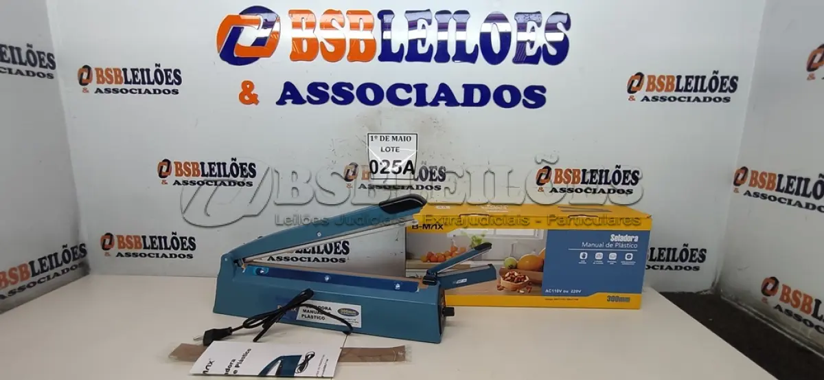 LOTE 025 - 01 SELADORA MANUAL DE PLÁSTICO 8NIVEIS DE AJUSTE MATERIAL ABS DESLIGAMENTO AUTOMÁTICO 220V 300MM POTÊNCIA 400W   (NOVO) (NO ESTADO) ATENÇÃO! FAZER A VISITAÇÃO ANTES DE ARREMATAR, NÃO SABEMOS SE FUNCIONA. LEILÃO NÃO TEM GARANTIA E NEM DEVOLUÇÃO, SUJEITO A POSSÍVEIS AVARIAS VISÍVEIS/OCULTAS E/OU AUSÊNCIA DE COMPONENTES.