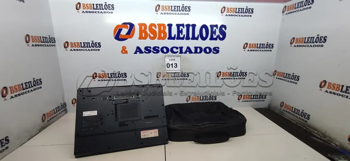 LOTE 013 - 01 NOTEBOOK COMPAQ 6710B MARCA HP SEM FONTE COM CASE. (NO ESTADO) ATENÇÃO! FAZER A VISITAÇÃO ANTES DE ARREMATAR, NÃO SABEMOS SE FUNCIONA, LEILÃO NÃO TEM GARANTIA E NEM DEVOLUÇÃO, SUJEITO A POSSÍVEIS AVARIAS VISÍVEIS/OCULTAS E/OU AUSÊNCIA DE COMPONENTES.