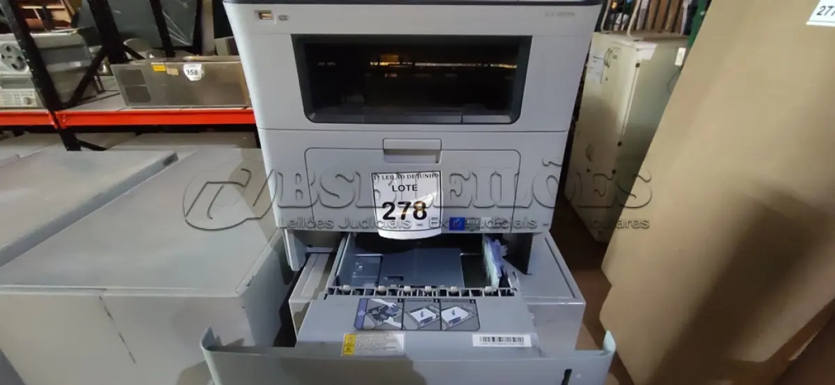 LOTE 278 - 01 IMPRESSORA MULTIFUNCIONAL COM TONNER SCX-5835NX MARCA SAMSUNG. (NO ESTADO) ATENÇÃO! FAZER A VISITAÇÃO ANTES DE ARREMATAR, NÃO SABEMOS SE FUNCIONA, LEILÃO NÃO TEM GARANTIA E NEM DEVOLUÇÃO, SUJEITO A POSSÍVEIS AVARIAS VISÍVEIS/OCULTAS E/OU AUSÊNCIA DE COMPONENTES.