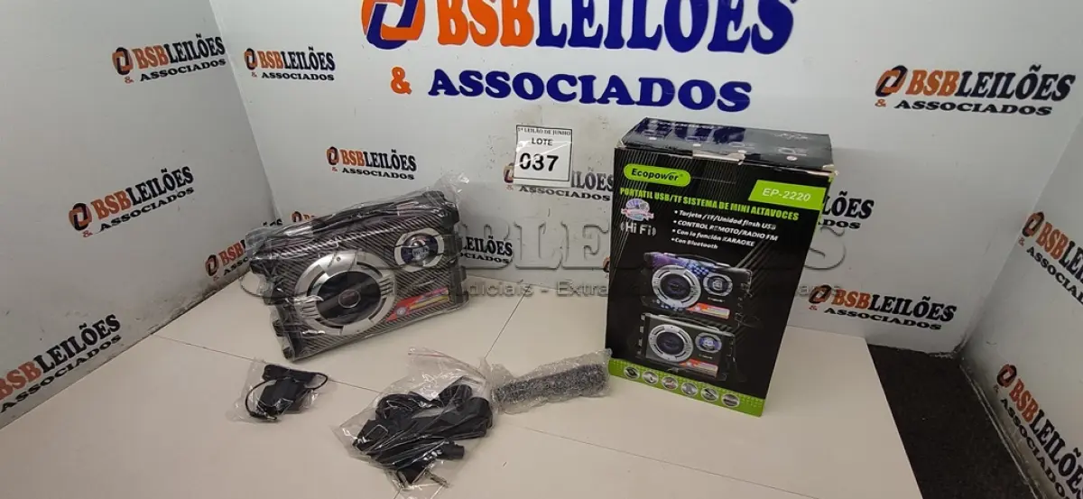 LOTE 037 - 01 CAIXA DE SOM ECOPOWER KARAOKÊ BLUETOOTH MODELO EP-2220 COM CONTROLE, CARREGADOR E MICROFONE COLORIDO. (NO ESTADO) ATENÇÃO! FAZER A VISITAÇÃO ANTES DE ARREMATAR, NÃO SABEMOS SE FUNCIONA, LEILÃO NÃO TEM GARANTIA E NEM DEVOLUÇÃO, SUJEITO A POSSÍVEIS AVARIAS VISÍVEIS/OCULTAS E/OU AUSÊNCIA DE COMPONENTES.