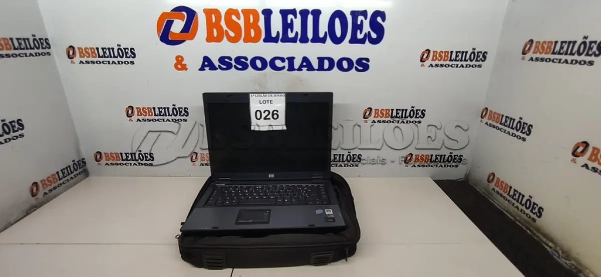 LOTE 026 - 01 NOTEBOOK SEM FONTE E SEM BATERIA COM CASE MARCA HP. (NO ESTADO) ATENÇÃO! FAZER A VISITAÇÃO ANTES DE ARREMATAR, NÃO SABEMOS SE FUNCIONA, LEILÃO NÃO TEM GARANTIA E NEM DEVOLUÇÃO, SUJEITO A POSSÍVEIS AVARIAS VISÍVEIS/OCULTAS E/OU AUSÊNCIA DE COMPONENTES.
