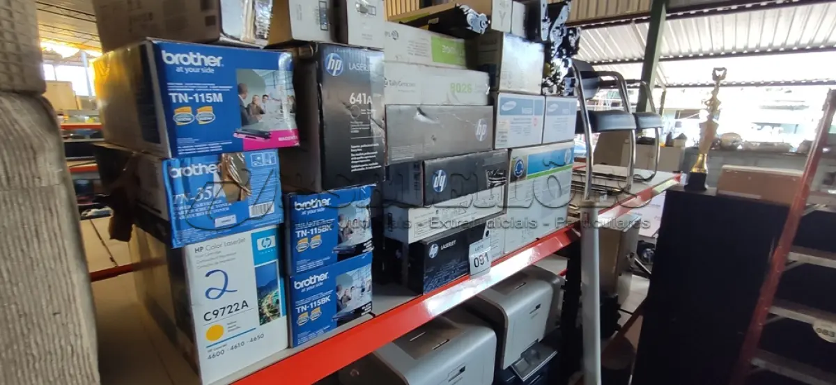LOTE 091 - 01 LOTE COM GRANDE QUANTIDADE DE TONNERS DE DIVERSAS MARCAS E MODELOS. (NO ESTADO) ATENÇÃO! FAZER A VISITAÇÃO ANTES DE ARREMATAR, NÃO SABEMOS SE FUNCIONA, LEILÃO NÃO TEM GARANTIA E NEM DEVOLUÇÃO, SUJEITO A POSSÍVEIS AVARIAS VISÍVEIS/OCULTAS E/OU AUSÊNCIA DE COMPONENTES.
