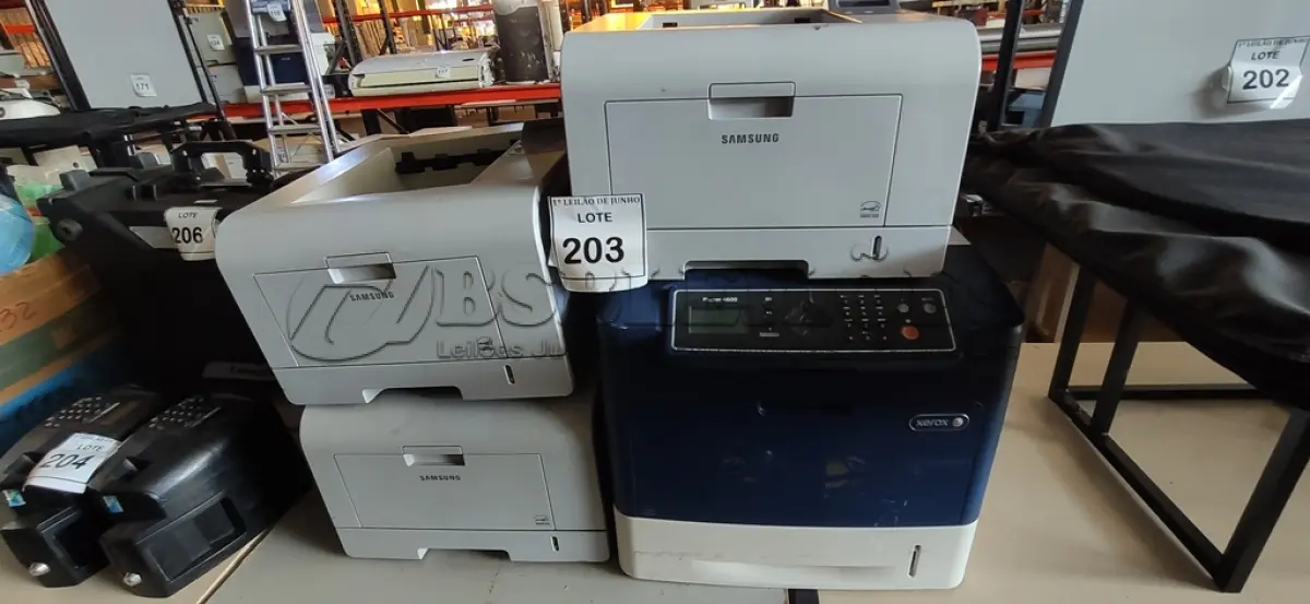 LOTE 203 - 04 IMPRESSORAS SENDO, 03 MODELOS ML-3471ND SAMSUNG E 01 PHASER 4600 MARCA XEROX.  (NO ESTADO) ATENÇÃO! FAZER A VISITAÇÃO ANTES DE ARREMATAR, NÃO SABEMOS SE FUNCIONA, LEILÃO NÃO TEM GARANTIA E NEM DEVOLUÇÃO, SUJEITO A POSSÍVEIS AVARIAS VISÍVEIS/OCULTAS E/OU AUSÊNCIA DE COMPONENTES.