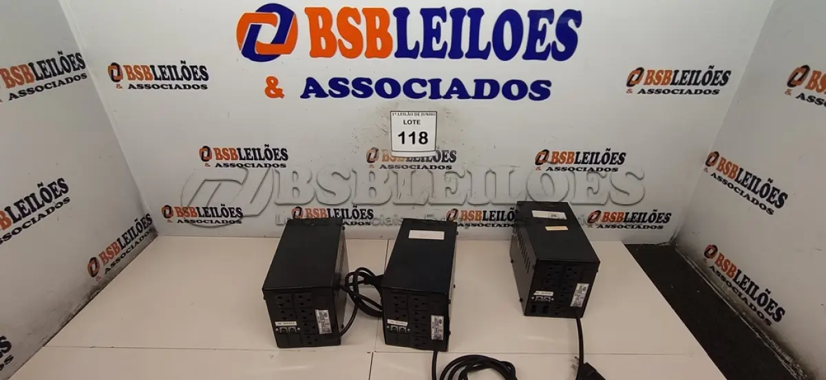 LOTE 118 - 03 ESTABILIZADORES DE TENSÃO KVA. (NO ESTADO) ATENÇÃO! FAZER A VISITAÇÃO ANTES DE ARREMATAR, NÃO SABEMOS SE FUNCIONA, LEILÃO NÃO TEM GARANTIA E NEM DEVOLUÇÃO, SUJEITO A POSSÍVEIS AVARIAS VISÍVEIS/OCULTAS E/OU AUSÊNCIA DE COMPONENTES.