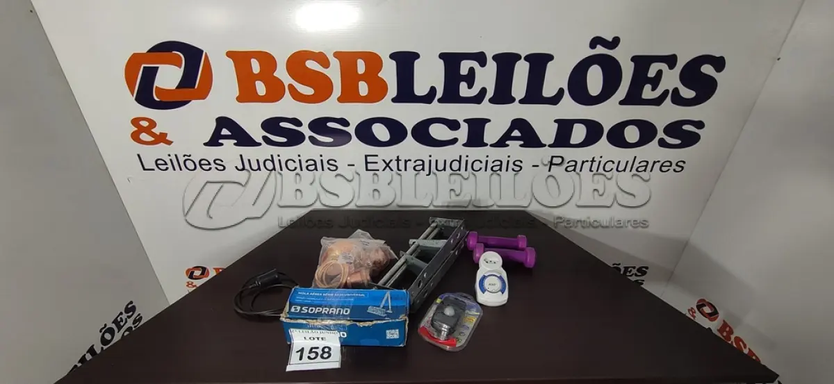 LOTE 158 - 01 MOLA AÉREA HIDRÁULICA, 02 PENDENTES AÉREOS, 01 SENSOR DE MOVIMENTO, 02 ARMAÇÕES DE METAL, 01 TIMER ELÉTRICO E 02 HALTERES ½ KG. (NO ESTADO) ATENÇÃO! FAZER A VISITAÇÃO ANTES DE ARREMATAR, NÃO SABEMOS SE FUNCIONA, LEILÃO NÃO TEM GARANTIA E NEM DEVOLUÇÃO, SUJEITO A POSSÍVEIS AVARIAS VISÍVEIS/OCULTAS E/OU AUSÊNCIA DE COMPONENTES.
