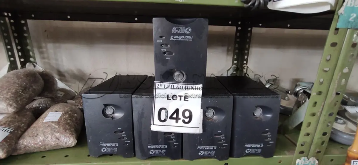 LOTE 049 - 05 FONTES ESTABILIZADORAS MARCA BMI. (NO ESTADO) ATENÇÃO! FAZER A VISITAÇÃO ANTES DE ARREMATAR, NÃO SABEMOS SE FUNCIONA, LEILÃO NÃO TEM GARANTIA E NEM DEVOLUÇÃO, SUJEITO A POSSÍVEIS AVARIAS VISÍVEIS/OCULTAS E/OU AUSÊNCIA DE COMPONENTES.