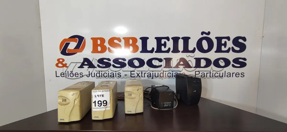 LOTE 199 - 03 NOBREAKS MARCA SMS E 02 ESTABILIZADORES MODELOS DIFERENTES. (NO ESTADO) ATENÇÃO! FAZER A VISITAÇÃO ANTES DE ARREMATAR, NÃO SABEMOS SE FUNCIONA, LEILÃO NÃO TEM GARANTIA E NEM DEVOLUÇÃO, SUJEITO A POSSÍVEIS AVARIAS VISÍVEIS/OCULTAS E/OU AUSÊNCIA DE COMPONENTES.