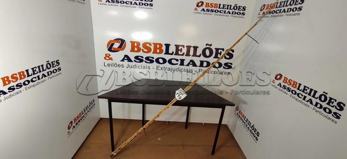 LOTE 119 - 05 VARAS DE BAMBU. (NO ESTADO) ATENÇÃO! FAZER A VISITAÇÃO ANTES DE ARREMATAR, NÃO SABEMOS SE FUNCIONA, LEILÃO NÃO TEM GARANTIA E NEM DEVOLUÇÃO, SUJEITO A POSSÍVEIS AVARIAS VISÍVEIS/OCULTAS E/OU AUSÊNCIA DE COMPONENTES.