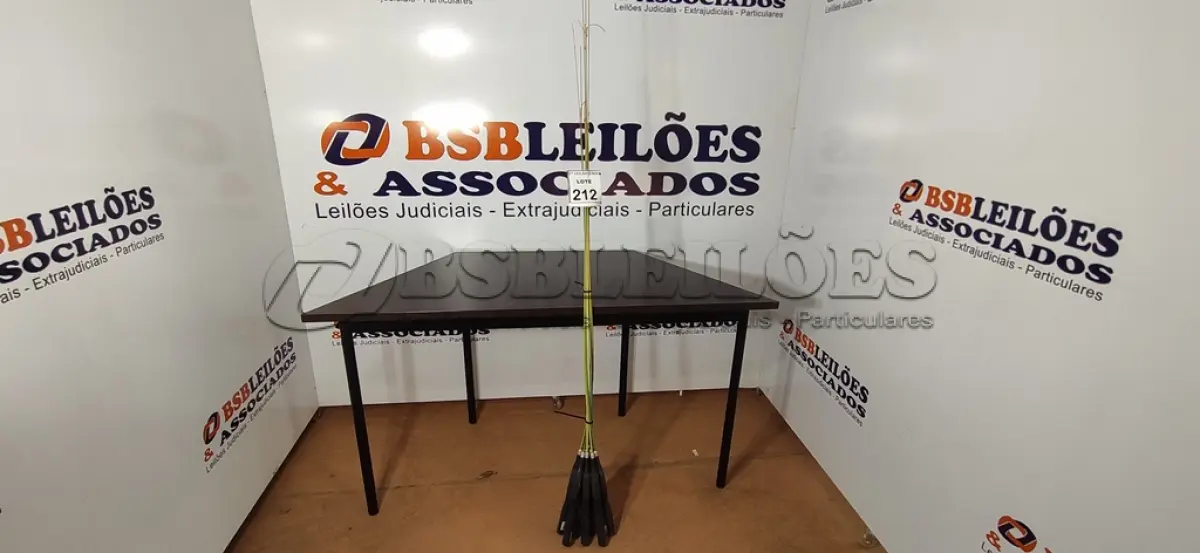 LOTE 212 - 11 VARAS DE FIBRA. (NO ESTADO) ATENÇÃO! FAZER A VISITAÇÃO ANTES DE ARREMATAR, NÃO SABEMOS SE FUNCIONA, LEILÃO NÃO TEM GARANTIA E NEM DEVOLUÇÃO, SUJEITO A POSSÍVEIS AVARIAS VISÍVEIS/OCULTAS E/OU AUSÊNCIA DE COMPONENTES.