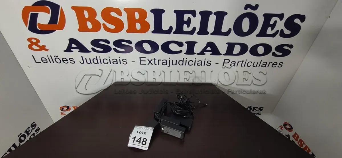 LOTE 148 - 05 FONTES PARA NOTEBOOKS VOLTAGENS DIVERSAS. (NO ESTADO) ATENÇÃO! FAZER A VISITAÇÃO ANTES DE ARREMATAR, NÃO SABEMOS SE FUNCIONA, LEILÃO NÃO TEM GARANTIA E NEM DEVOLUÇÃO, SUJEITO A POSSÍVEIS AVARIAS VISÍVEIS/OCULTAS E/OU AUSÊNCIA DE COMPONENTES.