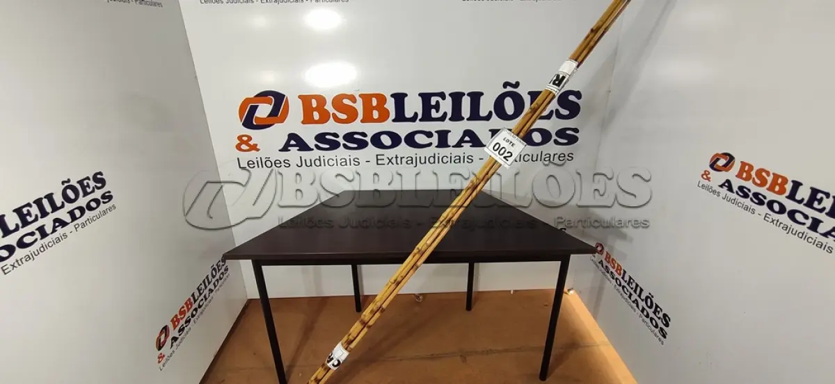 LOTE 002 - 05 VARAS DE BAMBU. (NO ESTADO) ATENÇÃO! FAZER A VISITAÇÃO ANTES DE ARREMATAR, NÃO SABEMOS SE FUNCIONA, LEILÃO NÃO TEM GARANTIA E NEM DEVOLUÇÃO, SUJEITO A POSSÍVEIS AVARIAS VISÍVEIS/OCULTAS E/OU AUSÊNCIA DE COMPONENTES.