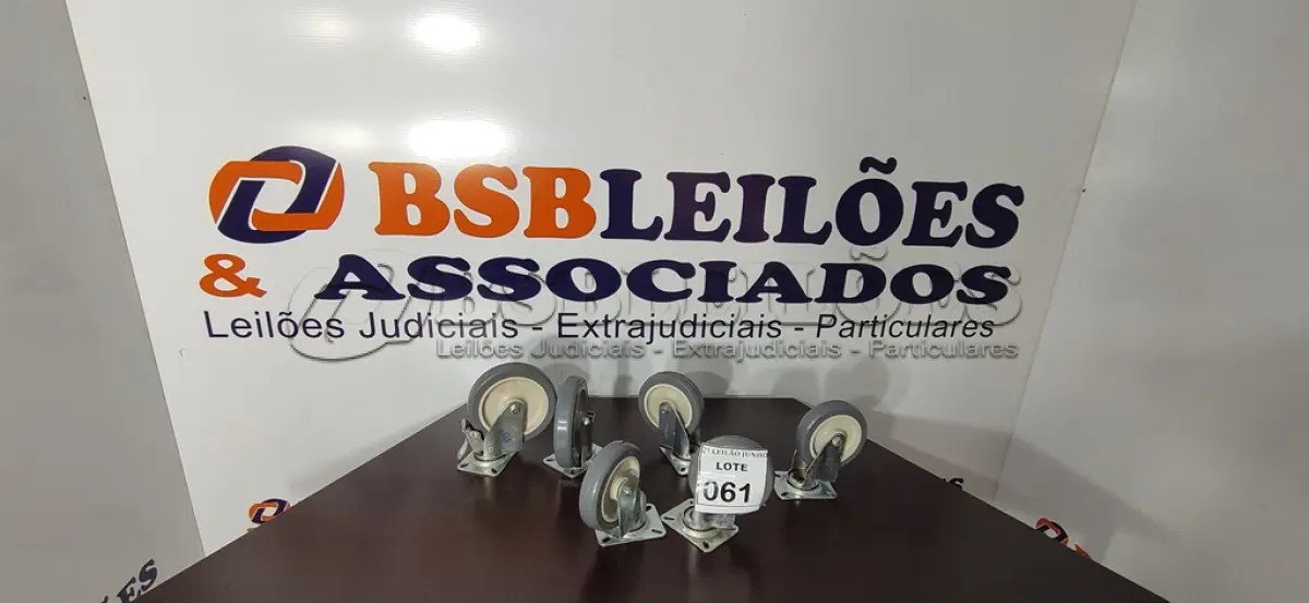 LOTE 061 - 06 RODINHAS SILICONADA. (NO ESTADO) ATENÇÃO! FAZER A VISITAÇÃO ANTES DE ARREMATAR, NÃO SABEMOS SE FUNCIONA, LEILÃO NÃO TEM GARANTIA E NEM DEVOLUÇÃO, SUJEITO A POSSÍVEIS AVARIAS VISÍVEIS/OCULTAS E/OU AUSÊNCIA DE COMPONENTES.