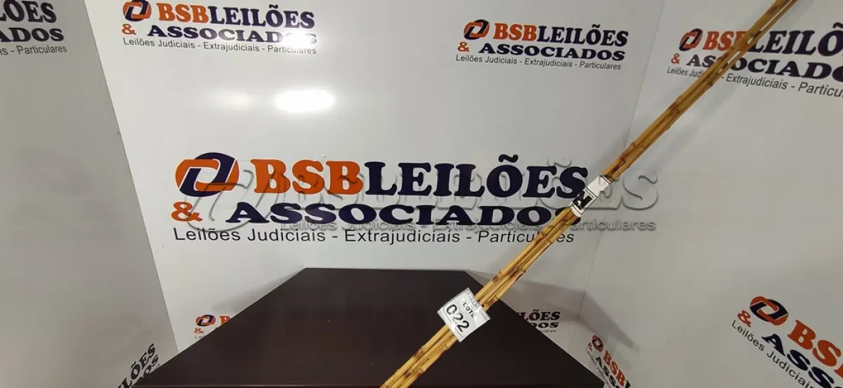LOTE 022 - 05 VARAS DE BAMBU. (NO ESTADO) ATENÇÃO! FAZER A VISITAÇÃO ANTES DE ARREMATAR, NÃO SABEMOS SE FUNCIONA, LEILÃO NÃO TEM GARANTIA E NEM DEVOLUÇÃO, SUJEITO A POSSÍVEIS AVARIAS VISÍVEIS/OCULTAS E/OU AUSÊNCIA DE COMPONENTES.