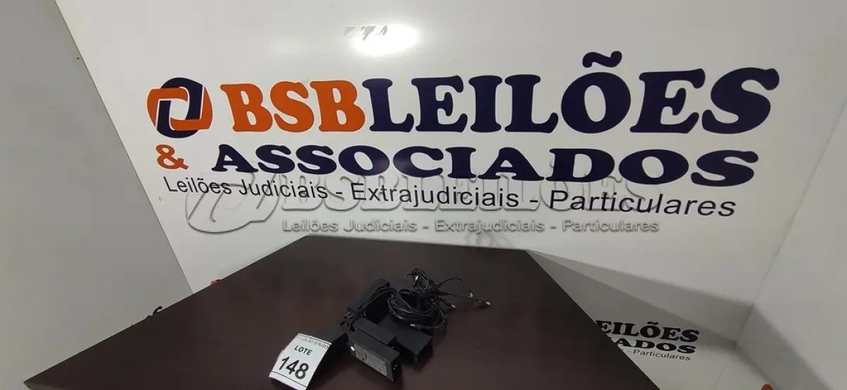 LOTE 148 - 05 FONTES PARA NOTEBOOKS VOLTAGENS DIVERSAS. (NO ESTADO) ATENÇÃO! FAZER A VISITAÇÃO ANTES DE ARREMATAR, NÃO SABEMOS SE FUNCIONA, LEILÃO NÃO TEM GARANTIA E NEM DEVOLUÇÃO, SUJEITO A POSSÍVEIS AVARIAS VISÍVEIS/OCULTAS E/OU AUSÊNCIA DE COMPONENTES.