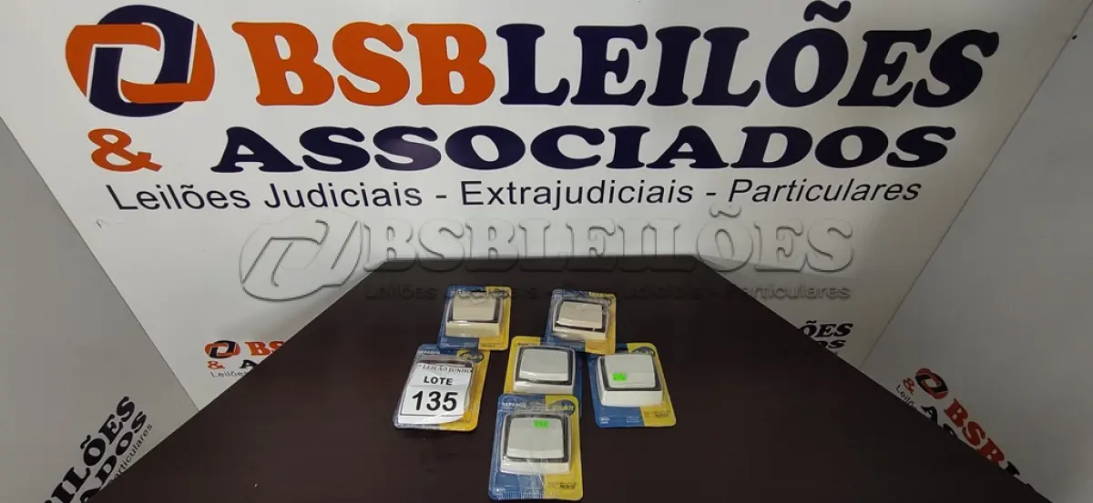 LOTE 135 - 06 ACABAMENTOS PARA VÁLVULA DE DESCARGAS. (NO ESTADO) ATENÇÃO! FAZER A VISITAÇÃO ANTES DE ARREMATAR, NÃO SABEMOS SE FUNCIONA, LEILÃO NÃO TEM GARANTIA E NEM DEVOLUÇÃO, SUJEITO A POSSÍVEIS AVARIAS VISÍVEIS/OCULTAS E/OU AUSÊNCIA DE COMPONENTES.
