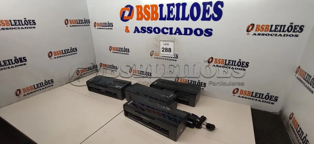 LOTE 288 - 04 SCANNERS I940 SENDO 01 COM FONTE MARCA KODAK. (NO ESTADO) ATENÇÃO! FAZER A VISITAÇÃO ANTES DE ARREMATAR, NÃO SABEMOS SE FUNCIONA, LEILÃO NÃO TEM GARANTIA E NEM DEVOLUÇÃO, SUJEITO A POSSÍVEIS AVARIAS VISÍVEIS/OCULTAS E/OU AUSÊNCIA DE COMPONENTES.