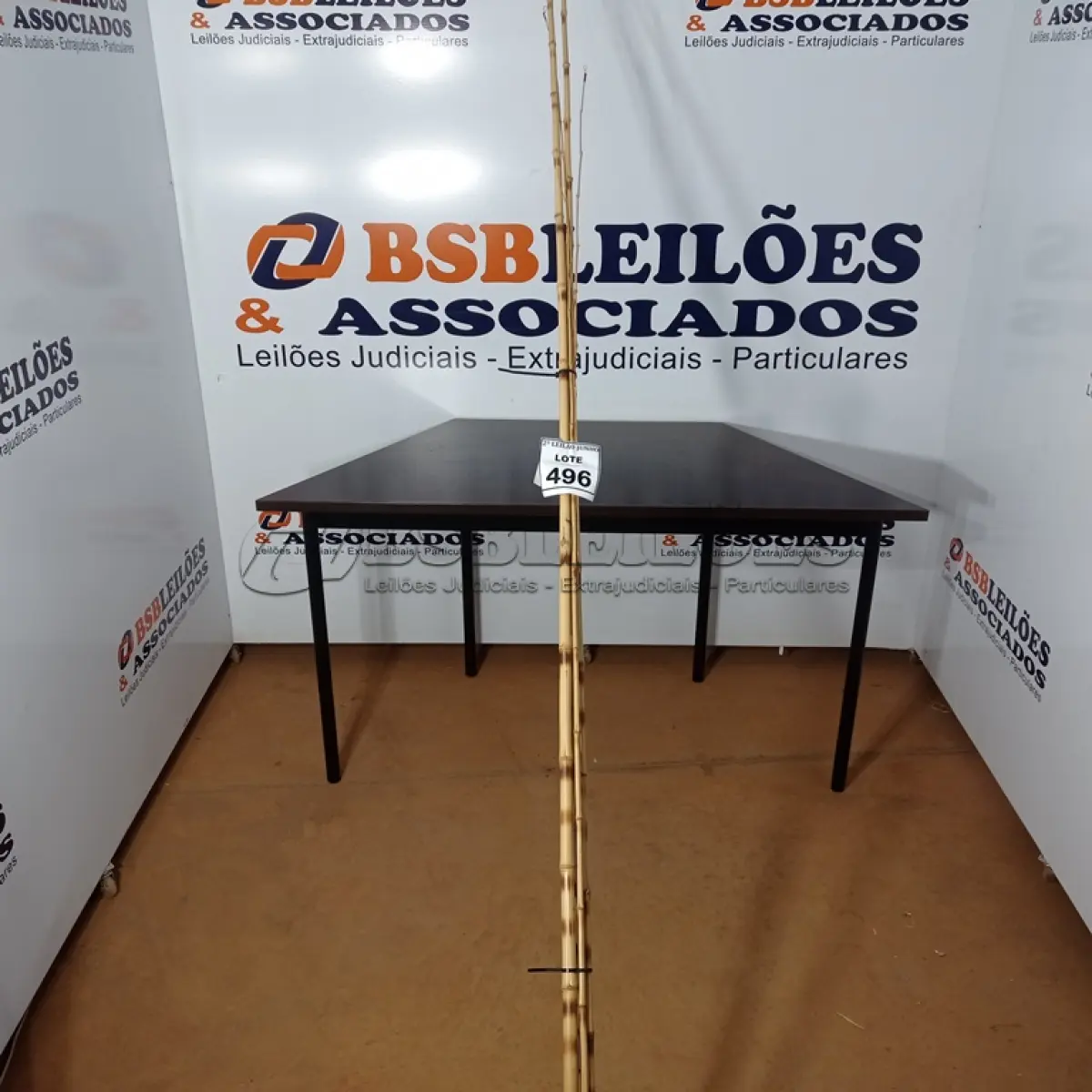 LOTE 496 - 05 VARAS DE BAMBU. (NO ESTADO) ATENÇÃO! FAZER A VISITAÇÃO ANTES DE ARREMATAR, NÃO SABEMOS SE FUNCIONA, LEILÃO NÃO TEM GARANTIA E NEM DEVOLUÇÃO, SUJEITO A POSSÍVEIS AVARIAS VISÍVEIS/OCULTAS E/OU AUSÊNCIA DE COMPONENTES.