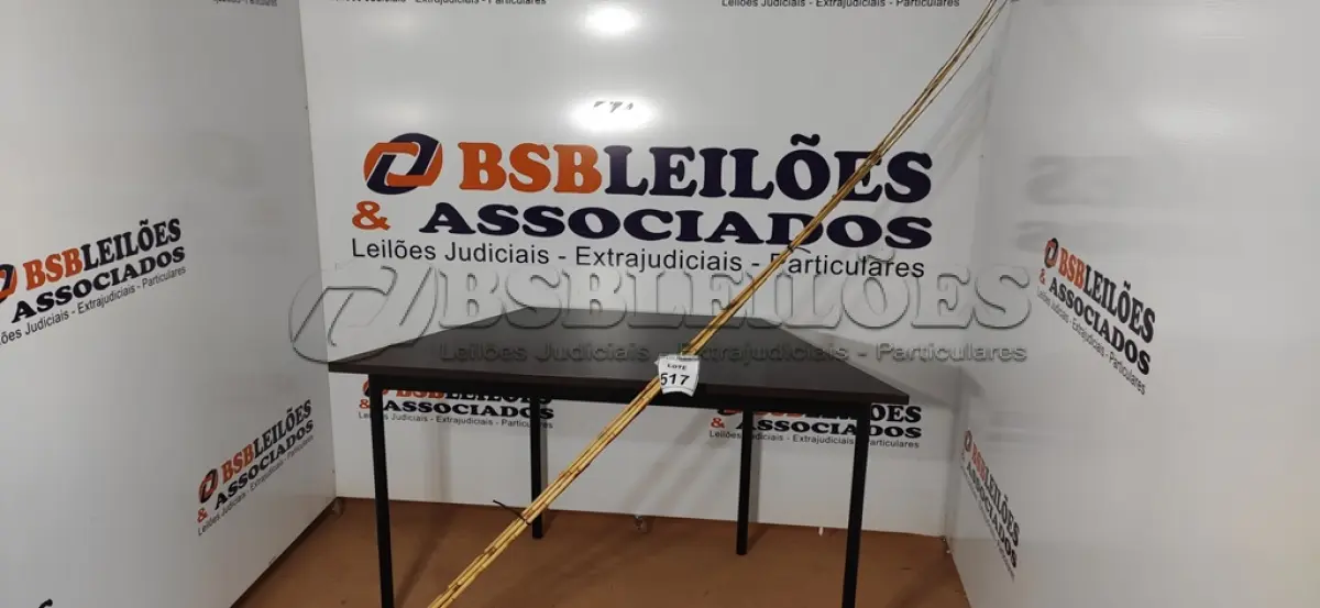 LOTE 517 - 05 VARAS DE BAMBU. (NO ESTADO) ATENÇÃO! FAZER A VISITAÇÃO ANTES DE ARREMATAR, NÃO SABEMOS SE FUNCIONA, LEILÃO NÃO TEM GARANTIA E NEM DEVOLUÇÃO, SUJEITO A POSSÍVEIS AVARIAS VISÍVEIS/OCULTAS E/OU AUSÊNCIA DE COMPONENTES.