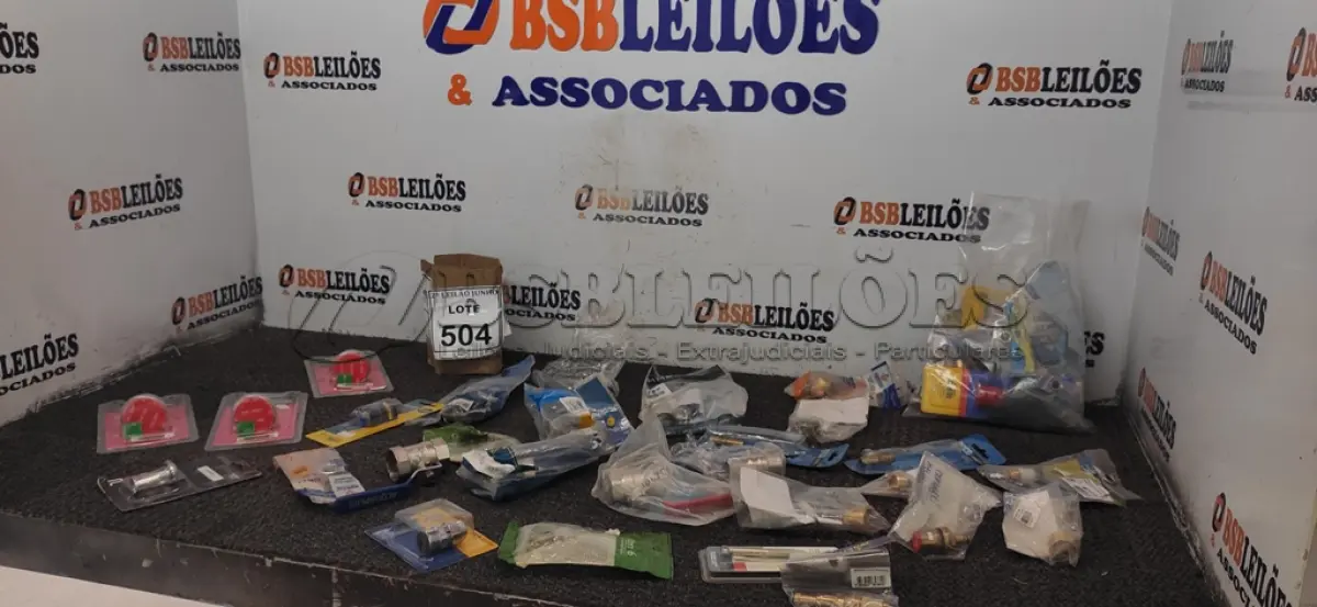 LOTE 504 - 01 LOTE COM GRANDE QUANTIDADE DE MATERIAIS PARA REPAROS HIDRÁULICO DIVERSOS. (NO ESTADO) ATENÇÃO! FAZER A VISITAÇÃO ANTES DE ARREMATAR, NÃO SABEMOS SE FUNCIONA, LEILÃO NÃO TEM GARANTIA E NEM DEVOLUÇÃO, SUJEITO A POSSÍVEIS AVARIAS VISÍVEIS/OCULTAS E/OU AUSÊNCIA DE COMPONENTES.