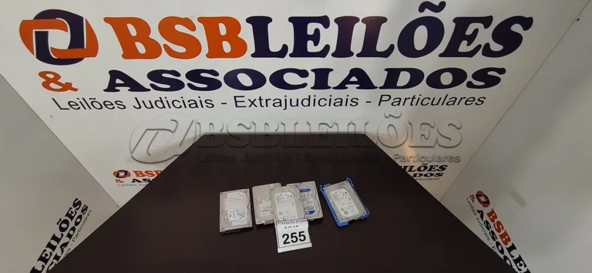 LOTE 255 - 05 HDS DE 500GB PARA PC. (NO ESTADO) ATENÇÃO! FAZER A VISITAÇÃO ANTES DE ARREMATAR, NÃO SABEMOS SE FUNCIONA, LEILÃO NÃO TEM GARANTIA E NEM DEVOLUÇÃO, SUJEITO A POSSÍVEIS AVARIAS VISÍVEIS/OCULTAS E/OU AUSÊNCIA DE COMPONENTES.