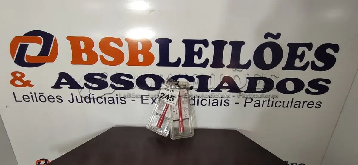 LOTE 245 - 02 SERRAS COPO DIAMANTADO COM HASTE. (NO ESTADO) ATENÇÃO! FAZER A VISITAÇÃO ANTES DE ARREMATAR, NÃO SABEMOS SE FUNCIONA, LEILÃO NÃO TEM GARANTIA E NEM DEVOLUÇÃO, SUJEITO A POSSÍVEIS AVARIAS VISÍVEIS/OCULTAS E/OU AUSÊNCIA DE COMPONENTES.